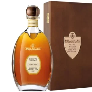 Grappa Affinata in Botti da Passito di Pantelleria - Dellavalle